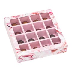 Коробка на 16 конфет с окошком Розовые пионы КУ-361